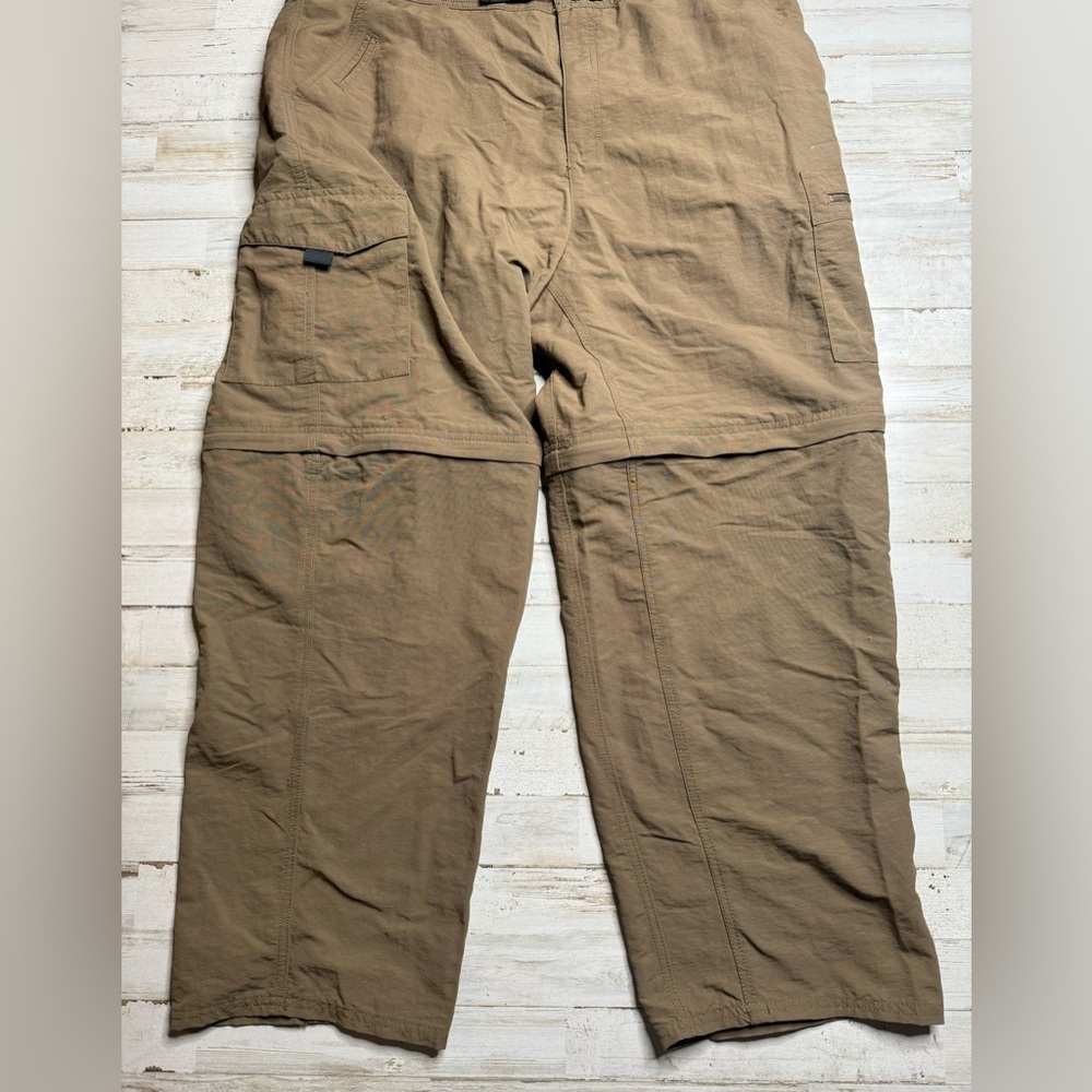 Nordic Track Pants Mens 40x30 Brown Nylon Stretch Loose Cargo Convertible - Picture 3 of 9